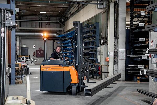HUBTEX Multi Directional Counterbalance Forklift Flux30