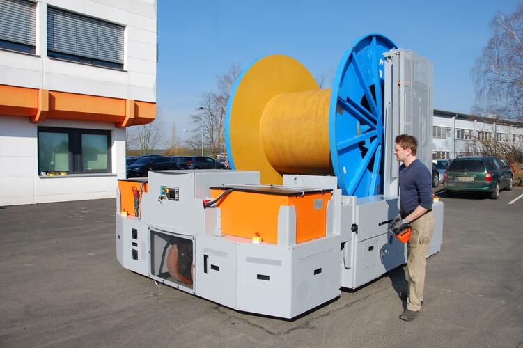 HUBTEX drum transporter with radio remote control.