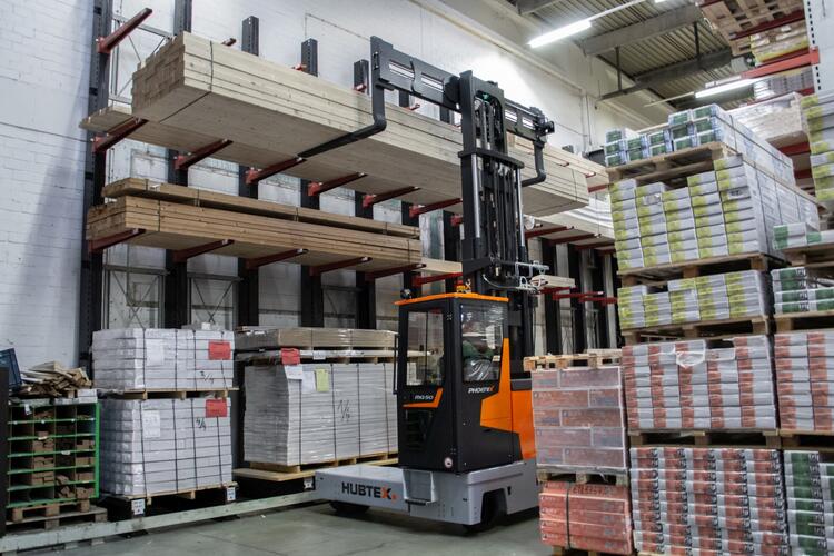 Phoenix Multidirectional Forklift Trucks in the Building Materials Trade