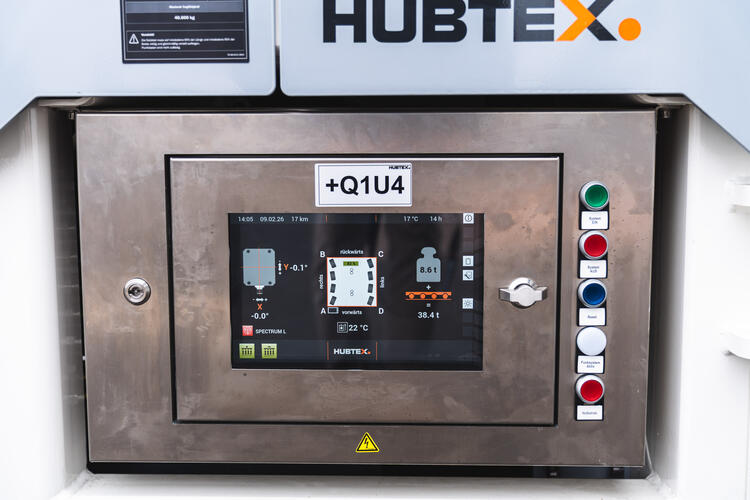 HUBTEX Schwerlast Plattformtransporter SFX Outdoor Touch Display