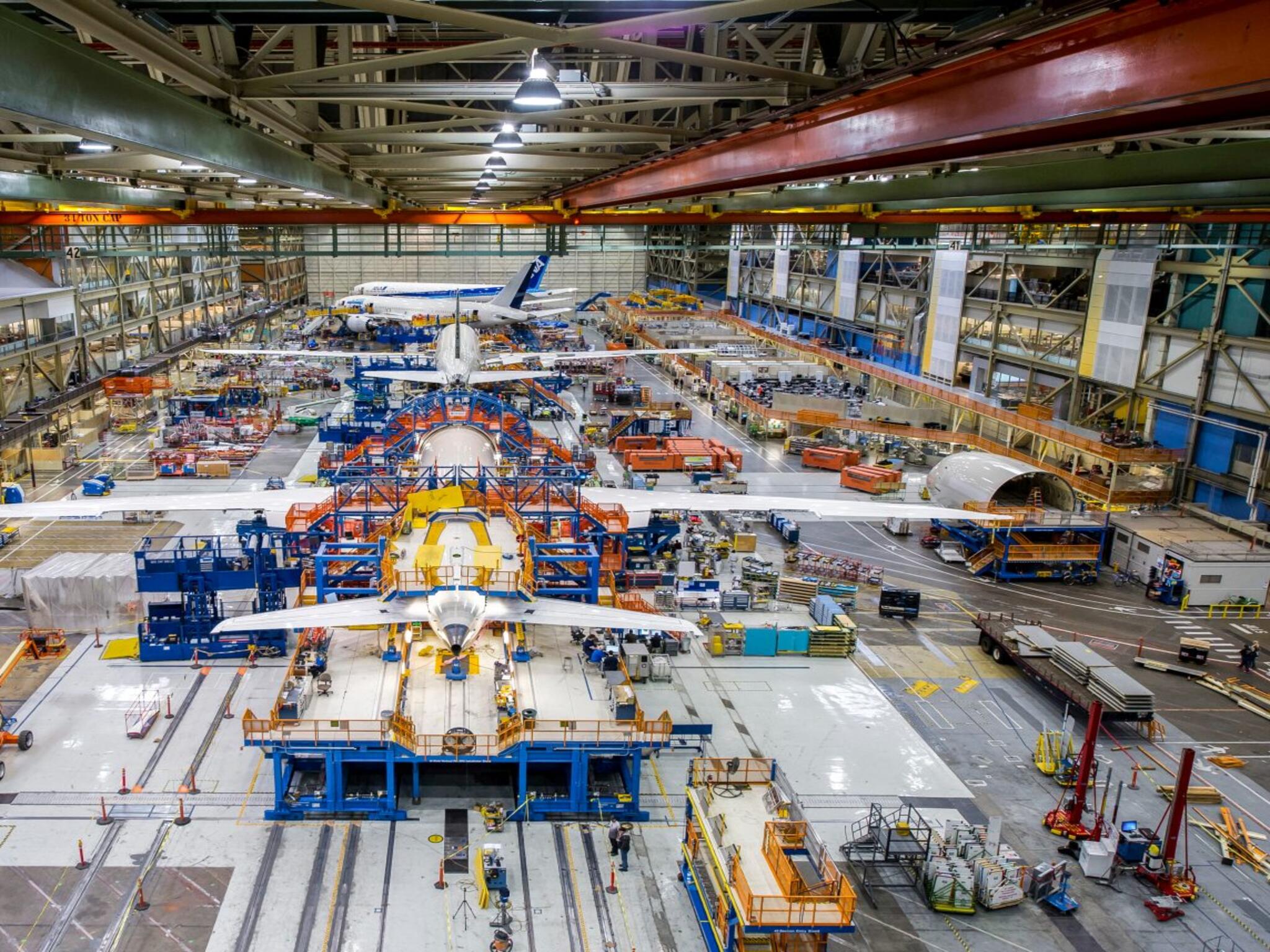 Piattaforme mobili di assemblaggio e approvvigionamento HUBTEX