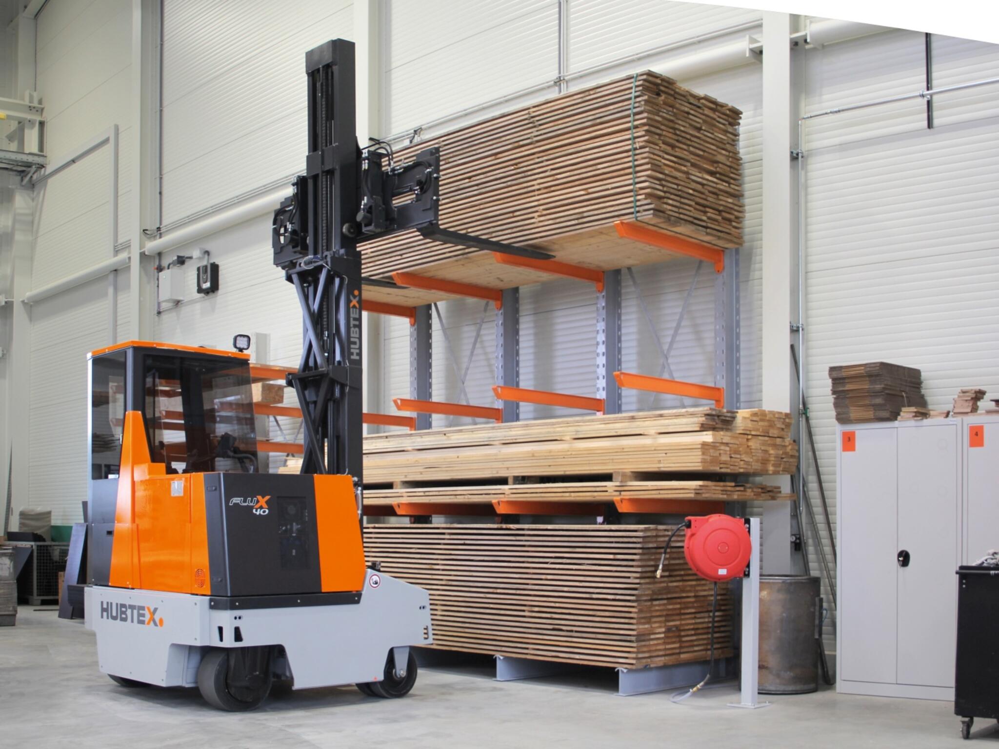FluX40 von HUBTEX beim Holztransport