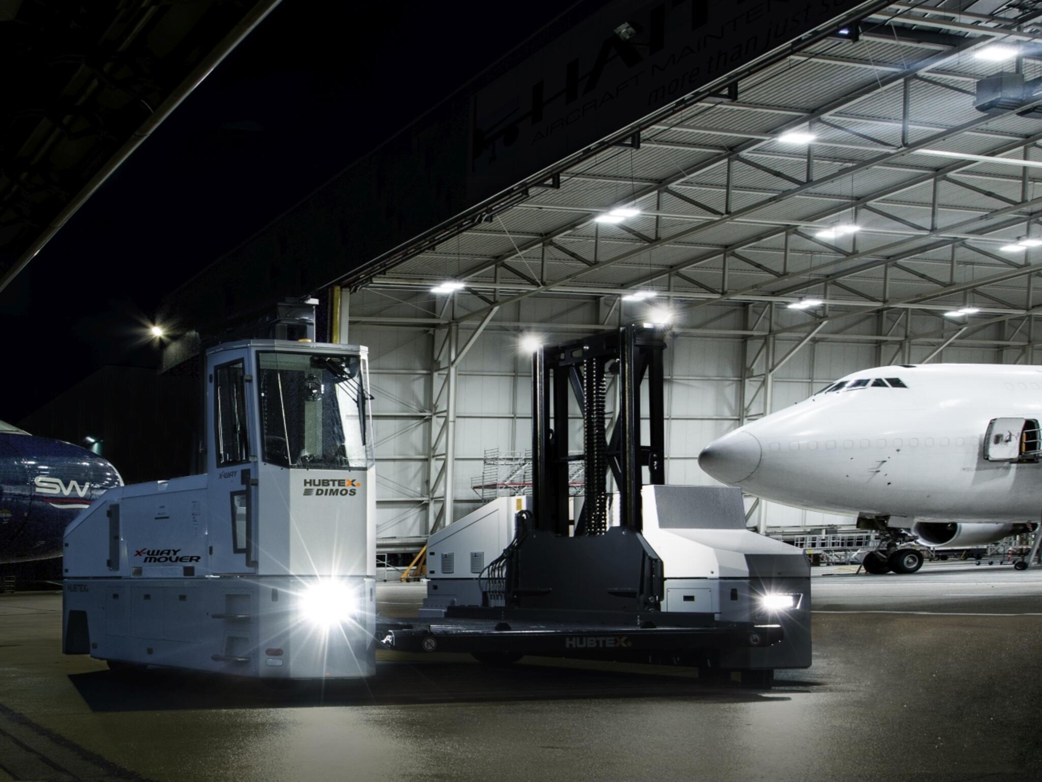 X-Way Mover da HUBTEX e da Dimos em operação no aeroporto
